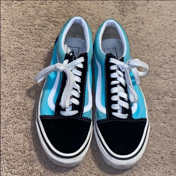 Vans - Picture 2 of 2